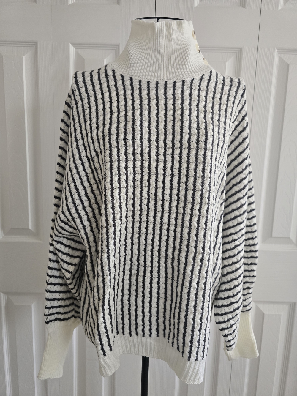 SHEIN Black and White Ribbed Turtleneck Sweater